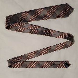 Men's Van Heusen brown with red and white pattern tie
